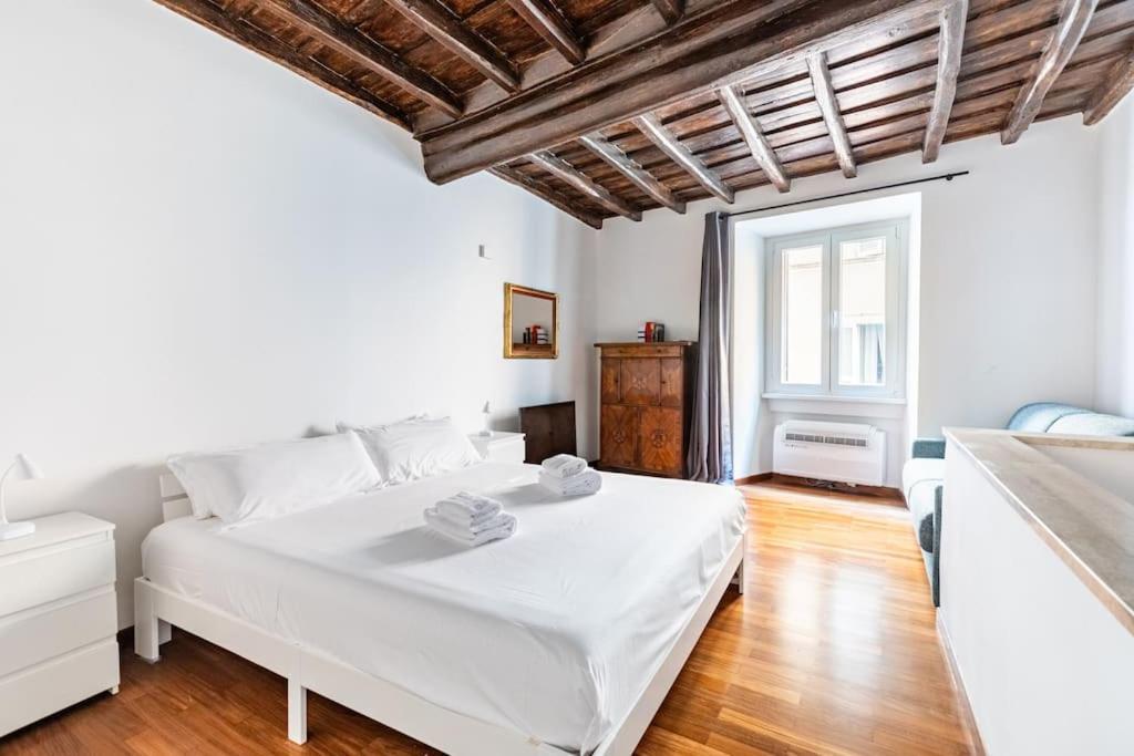 Bottega Augustea Duplex Apartment In Monti روما المظهر الخارجي الصورة