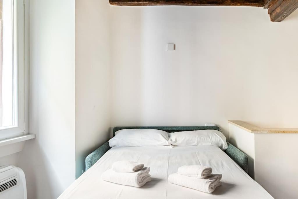 Bottega Augustea Duplex Apartment In Monti روما المظهر الخارجي الصورة